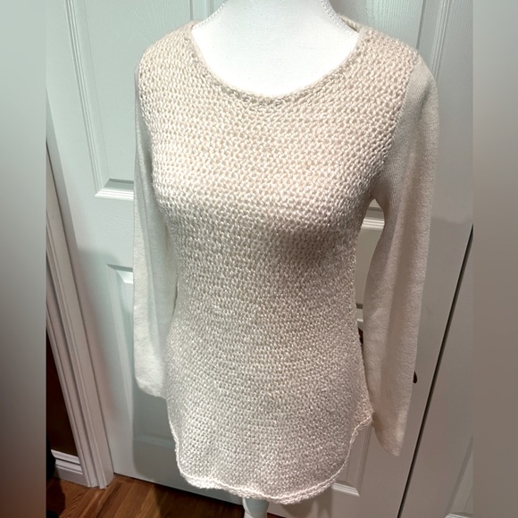 Club Monaco sweater, Size Small - Picture 1 of 9